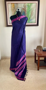 DEYONA – NAVY BLUE KANJIVARAM WITH PEACOCK MOTIFS