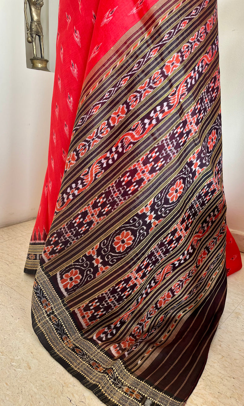 TANUPRIYA – RED KHANDUA SAREE WITH MORPANKH AND BANDHA ANCHAL