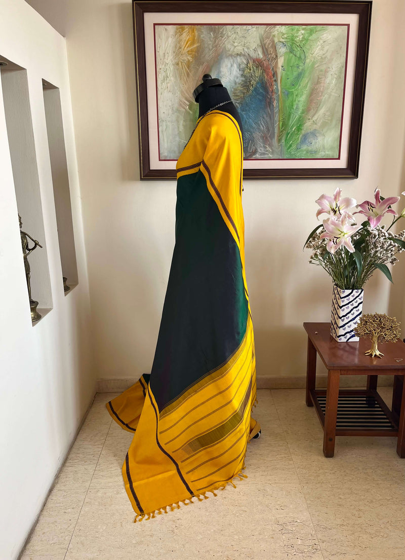 PRAPANCHANA- BOTTLE GREEN KORVAI KANJIVARAM WITH PETNI AANCHAL