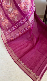KAAMINI- MEHENDI GREEN COTTON HANDLOOM WITH MAROON BORDER, INTRICATE THREADWORK IN THE AANCHAL