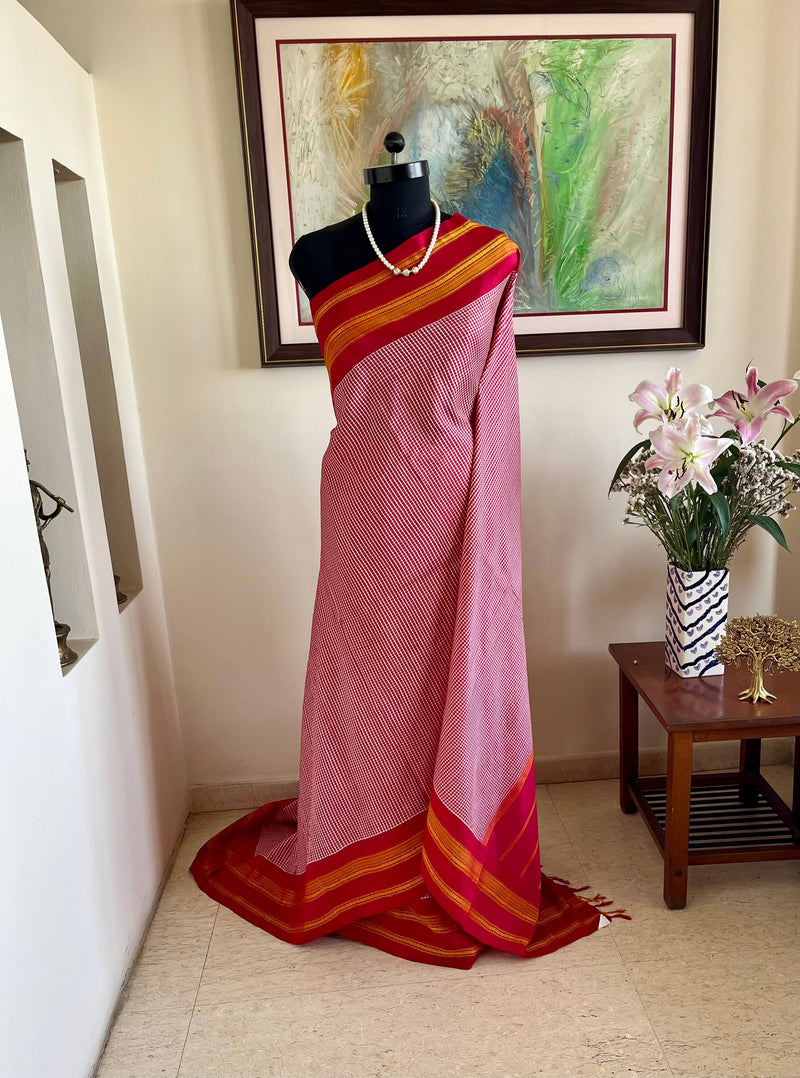 LIRISHA-RED AND WHITE KORVAI KATTAM KANJIVARAM WITH RED AANCHAL