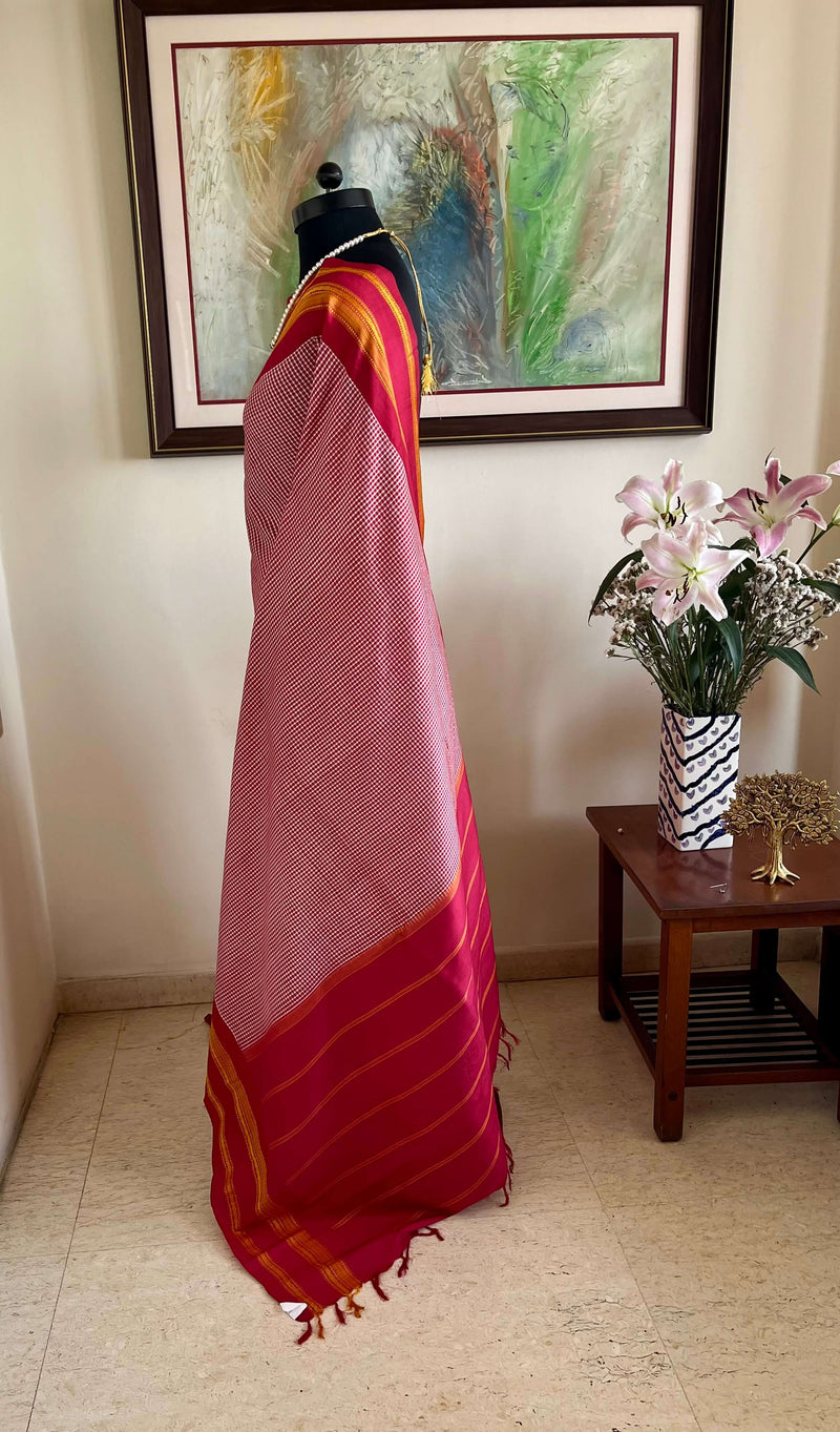 LIRISHA-RED AND WHITE KORVAI KATTAM KANJIVARAM WITH RED AANCHAL