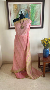 BIDULA – LIGHT PINK COTTON JAMDANI SAREE WITH GREEN FLORALS