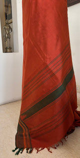 VARNALI – A LIGHTWEIGHT KANJIVARAM SILK IN RUST AND GREEN