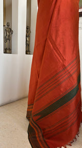 VARNALI – A LIGHTWEIGHT KANJIVARAM SILK IN RUST AND GREEN