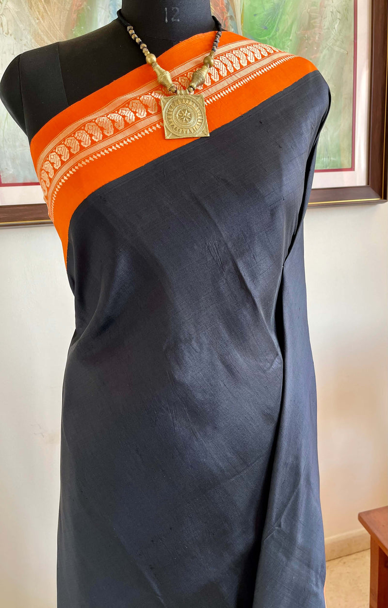 MAADHULYA-BOLD BLACK KORVAI KANJIVARAM WITH ORANGE AND GOLD PAISLEYS