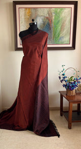 DHARIJA – A VINTAGE KANJIVARAM WITH EXQUISITE FLORAL AND GEOMETRIC WEAVING