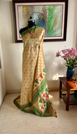 JIMISHA – GOLDEN BEIGE ASSAM SILK SAREE WITH FLORAL BORDERS AND AANCHAL