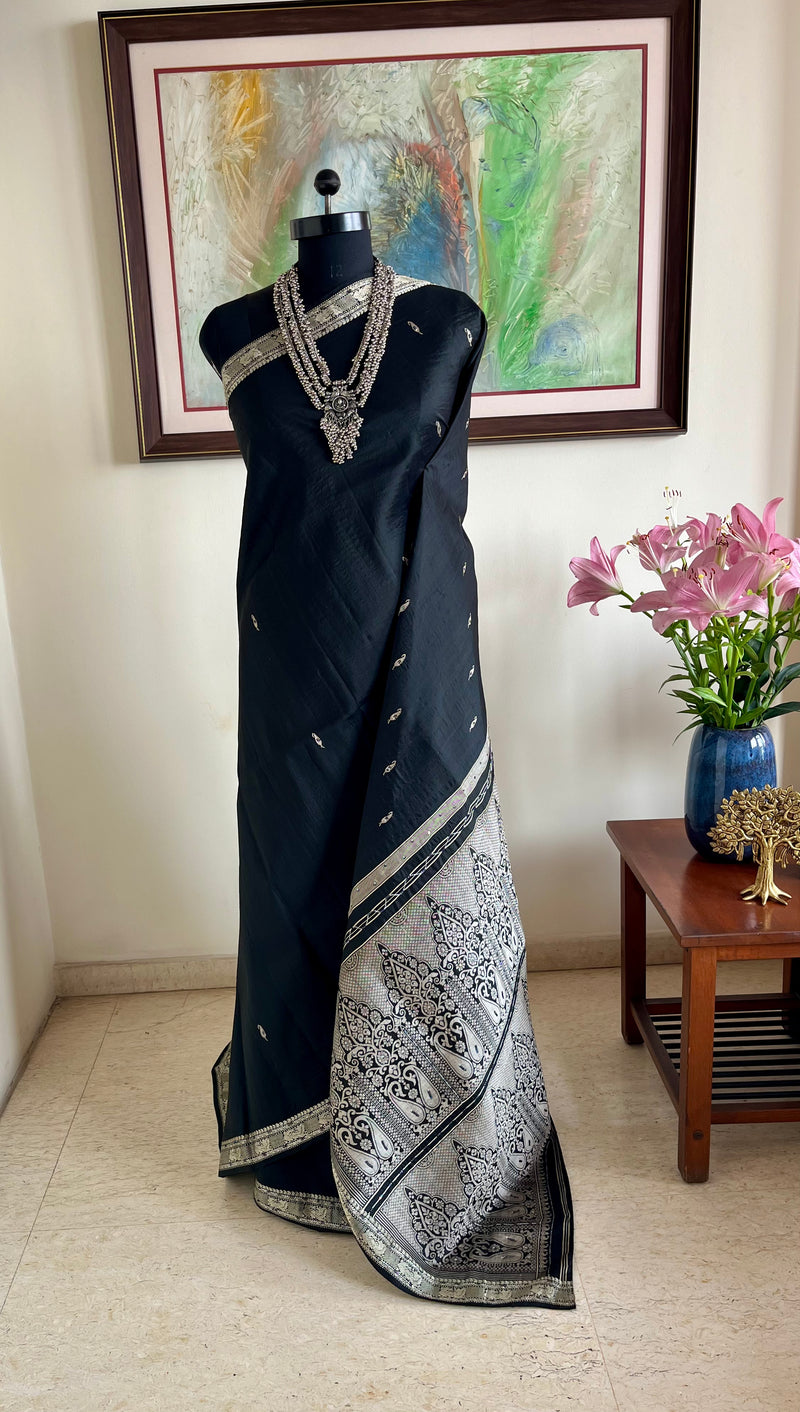 JAYALEKSHMI- BLACK SILVER ZARI KANJIVARAM WITH PAISLEY PEACOCK MOTIFS