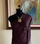 NAYRA – TWO-TONED TUSSAR SILK WITH A STRIKING GEOMETRIC AANCHAL