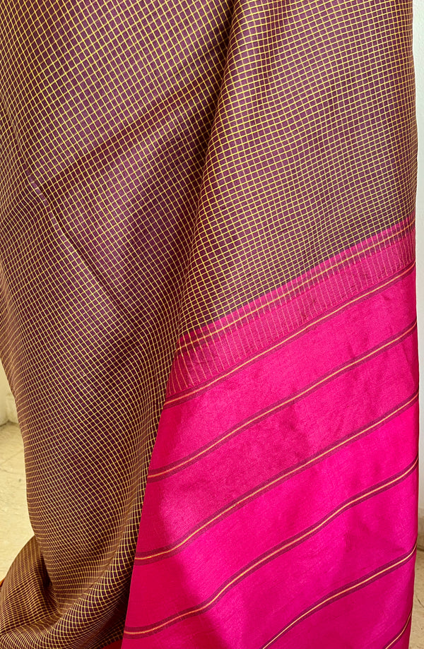 NIVITHA- ELEGANT KATTAM KANJIVARAM SAREE IN BROWN WITH PINK ACCENTS