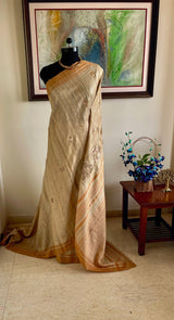 SAFIRA – UNDERSTATED TUSSAR SILK WITH DELICATE ZARI PAISLEYS
