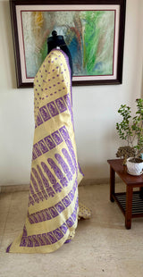 UTPALIKA – CREAM BALUCHARI WITH INTRICATE WOVEN NARRATIVES