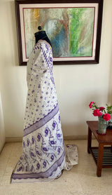 VINISHA – WHITE DHAKAI JAMDANI WITH PURPLE FLORALS AND GOLD BORDER