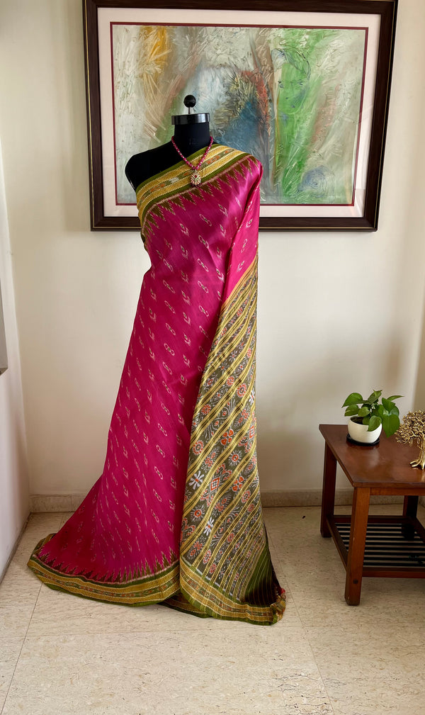 VASAVI – BRIGHT PINK KHANDUA WITH MOR PANKH AND BANDHA AANCHAL