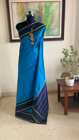 CHITRALIKA – BLUE KORVAI KANJIVARAM SILK WITH NAVY CHEVRON BORDER
