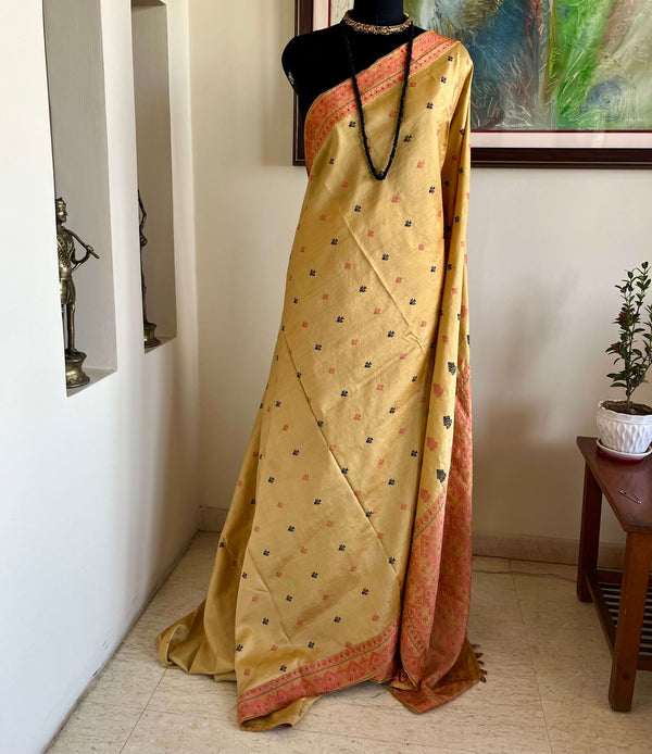 PARISMITA- ASSAM SILK SAREE WITH GACH MOTIFS AND PINK ACCENTS