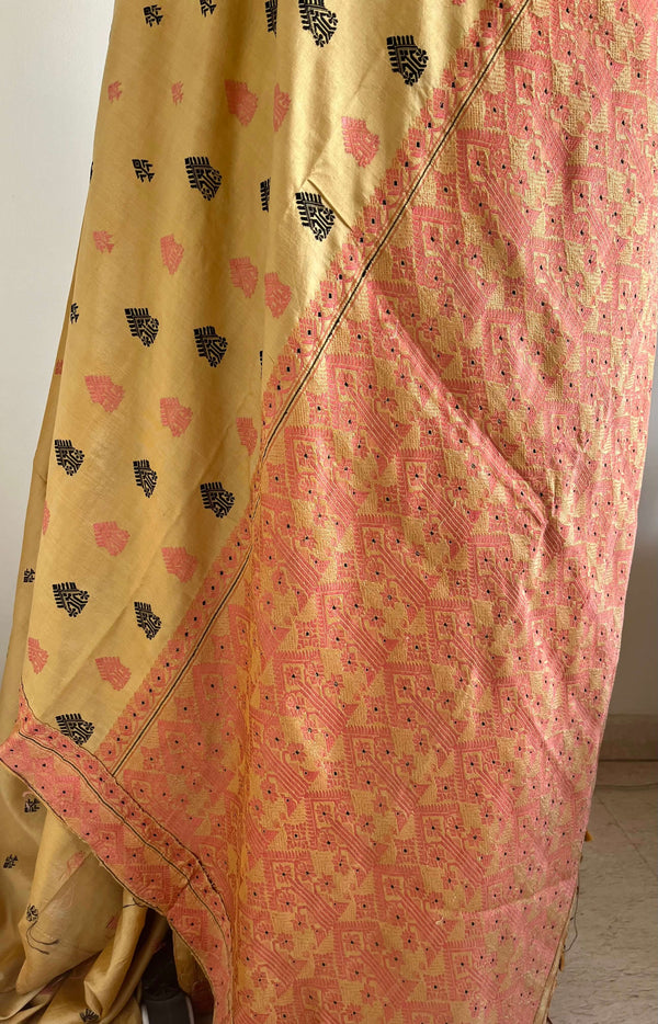 PARISMITA- ASSAM SILK SAREE WITH GACH MOTIFS AND PINK ACCENTS