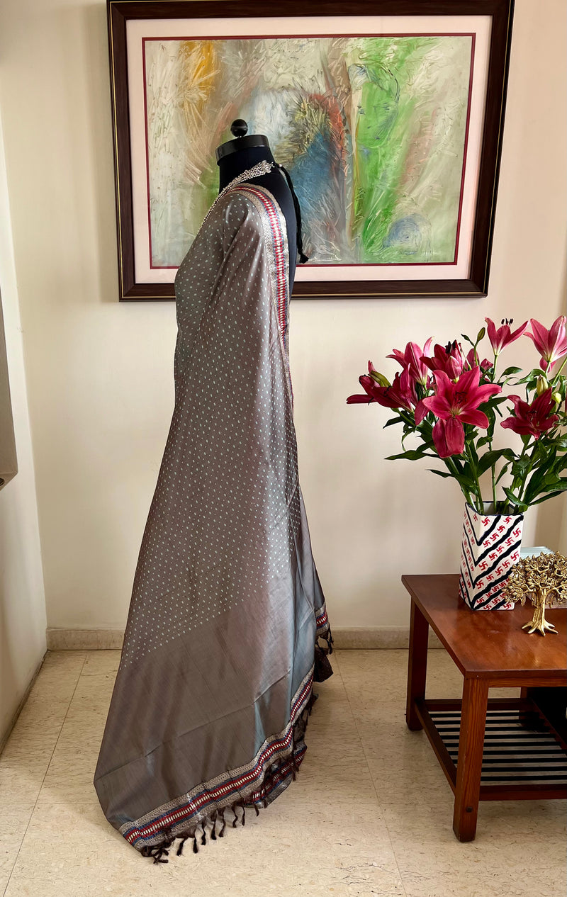 ADHITA- REVERSIBLE BANARASI IN BLUISH GREY WITH ZARI BORDER