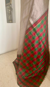 VAYRA — A KANJIVARAM OF CHECKS AND SCATTERED PEACOCKS