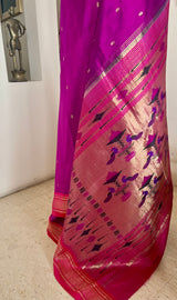RUPASHRI – MAGENTA PAITHANI WITH NARALI BORDER & MOR KUNDA AANCHAL