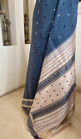 NAIWRITA – GREY KORVAI KATTAM KANJIVARAM WITH PEACOCK MOTIF BORDER
