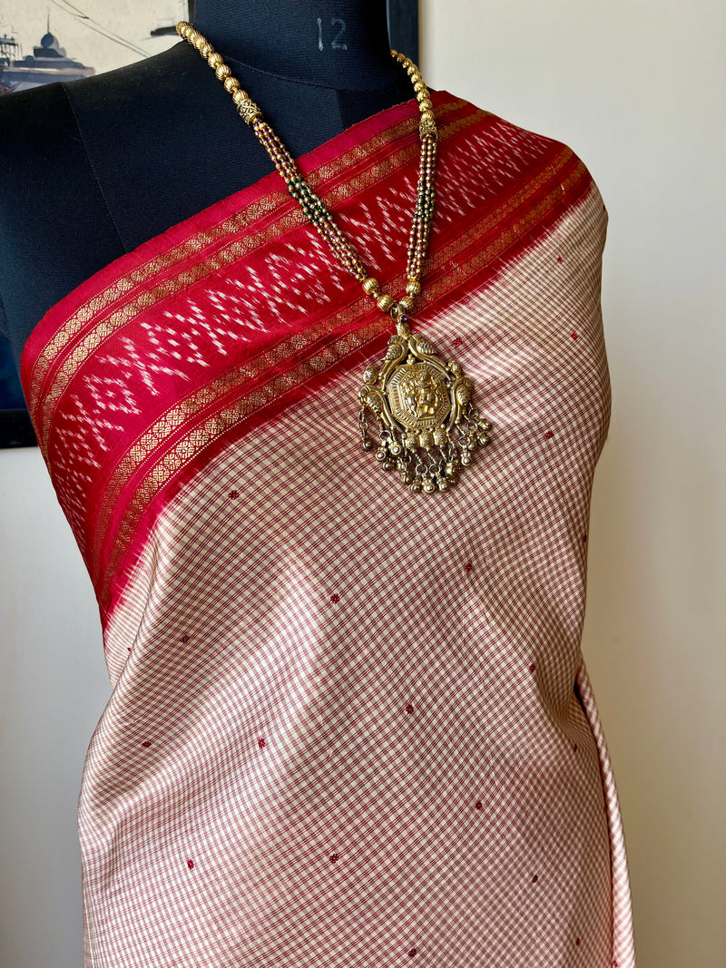 SHAURITA – CREAM POCHAMPALLY WITH MAROON IKAT BORDERS & AANCHAL