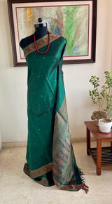 SPOORTHI — GREEN BANARASI WITH FLORALS AND PEACOCK DETAILS