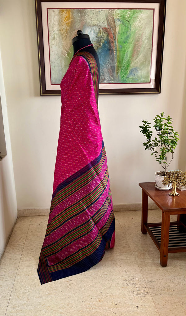 DIVISHA- EXQUISITE POCHAMPALLY SILK SAREE, A VIBRANT TAPESTRY OF IKKAT ARTISTRY AND TIMELESS ELEGANCE