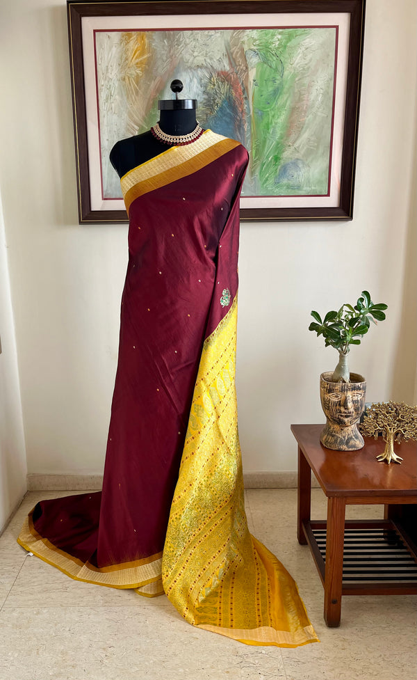 SHACHI – MAROON BOMKAI SILK WITH RUDRAKSHA BORDER AND DECORATIVE AANCHAL