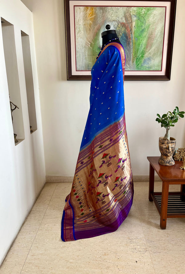 KALVITHA – BLUE PAITHANI WITH NARALI BORDER AND MOR AANCHAL