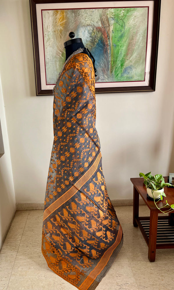 ARPITA – GREY AND ORANGE JAMDANI WITH ZARI DETAILING