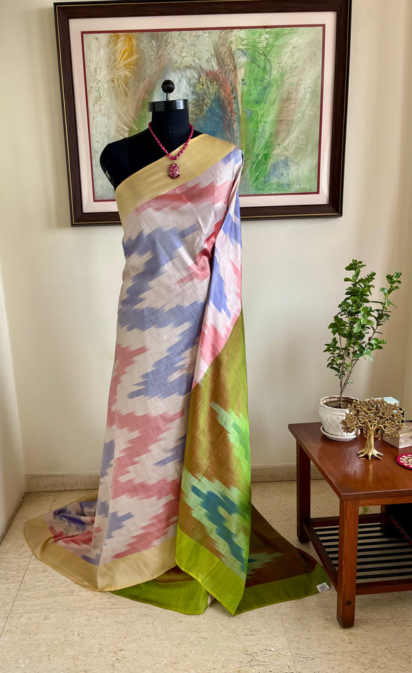 CHAHANA – NEVER WORN OFF-WHITE POCHAMPALLY WITH CHEVRON AND TEMPLE AANCHAL
