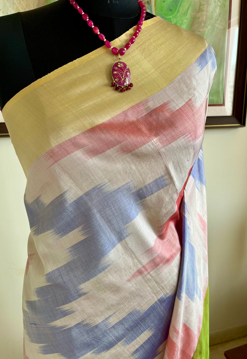 CHAHANA – NEVER WORN OFF-WHITE POCHAMPALLY WITH CHEVRON AND TEMPLE AANCHAL