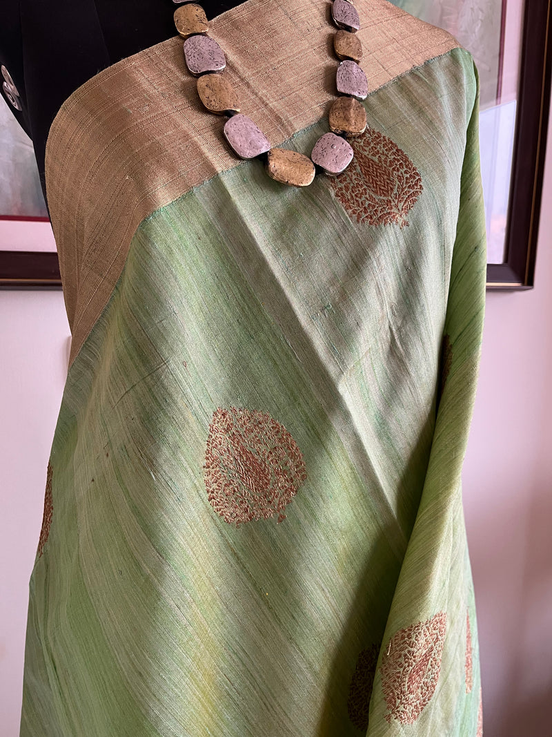 MILA- NEVER-WORN TUSSAR BANARASI SAREE IN GREEN WITH GOLD PAAN MOTIFS