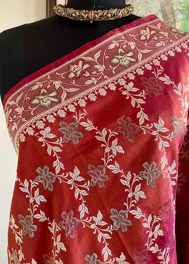 DEVAKI – RUST BANARASI WITH THREAD AND ZARI FLORAL MOTIFS