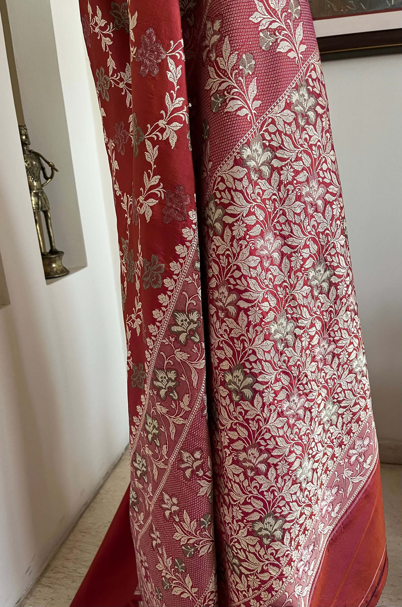 DEVAKI – RUST BANARASI WITH THREAD AND ZARI FLORAL MOTIFS