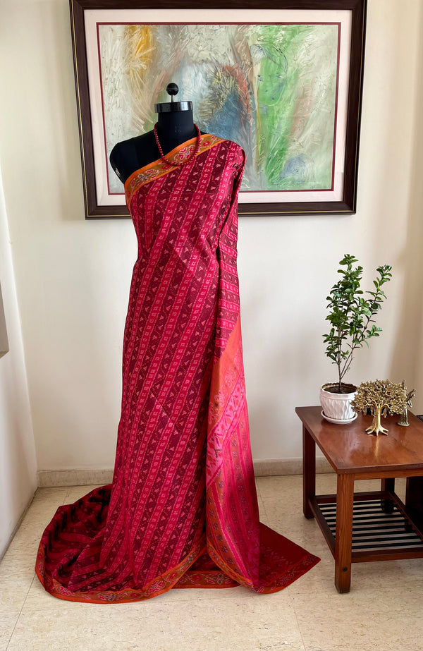 NAYIRA – POCHAMPALLY SILK WITH FLORAL GREEN BORDER DETAIL