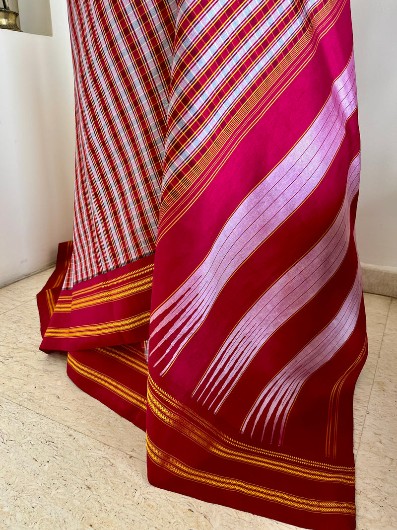 ALAIYA- NEVER WORN KORVAI KANJIVARAM WITH CHECKS AND CHEVRON BORDER