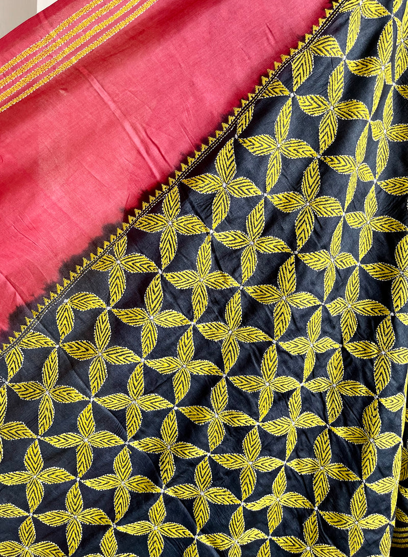 RUPKATHA - ELEGANT KANTHA STITCH IN FLORAL MOTIFS WITH CONTRAST