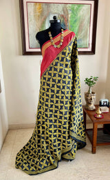 RUPKATHA - ELEGANT KANTHA STITCH IN FLORAL MOTIFS WITH CONTRAST