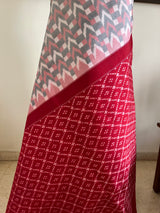 ISHANVI – GREY PUTAPAKKA IKKAT WITH DIAMOND AND TEMPLE DETAILS
