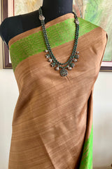 AVYANI - PLAIN BROWN KANJIVARAM WITH GREEN BORDER AANCHAL
