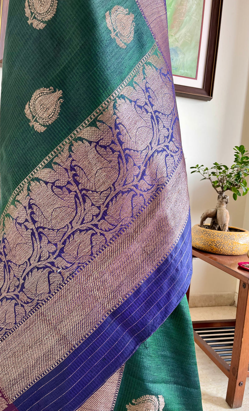 NEHAL- EXQUISITE KATAN SILK BANARASI WITH ANTIQUE GOLD ZARI MOTIFS