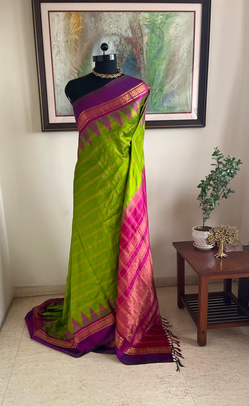 PREEYAL – BRIGHT GREEN KANJIVARAM WITH MAGENTA ZARI BORDER