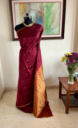 SHRAVIKA – MAROON KANJIVARAM SILK WITH GOLDEN WOVEN CONTRAST