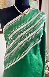 KALAA- ELEGANT GREEN KANJIVARAM WITH FLORAL AND PAISLEY BORDERS