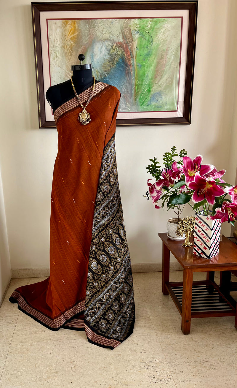 PARBATI – NEVER WORN COPPER SONEPURI BOMKAI SAREE WITH RUDRAKSH BORDER AND BLACK AANCHAL