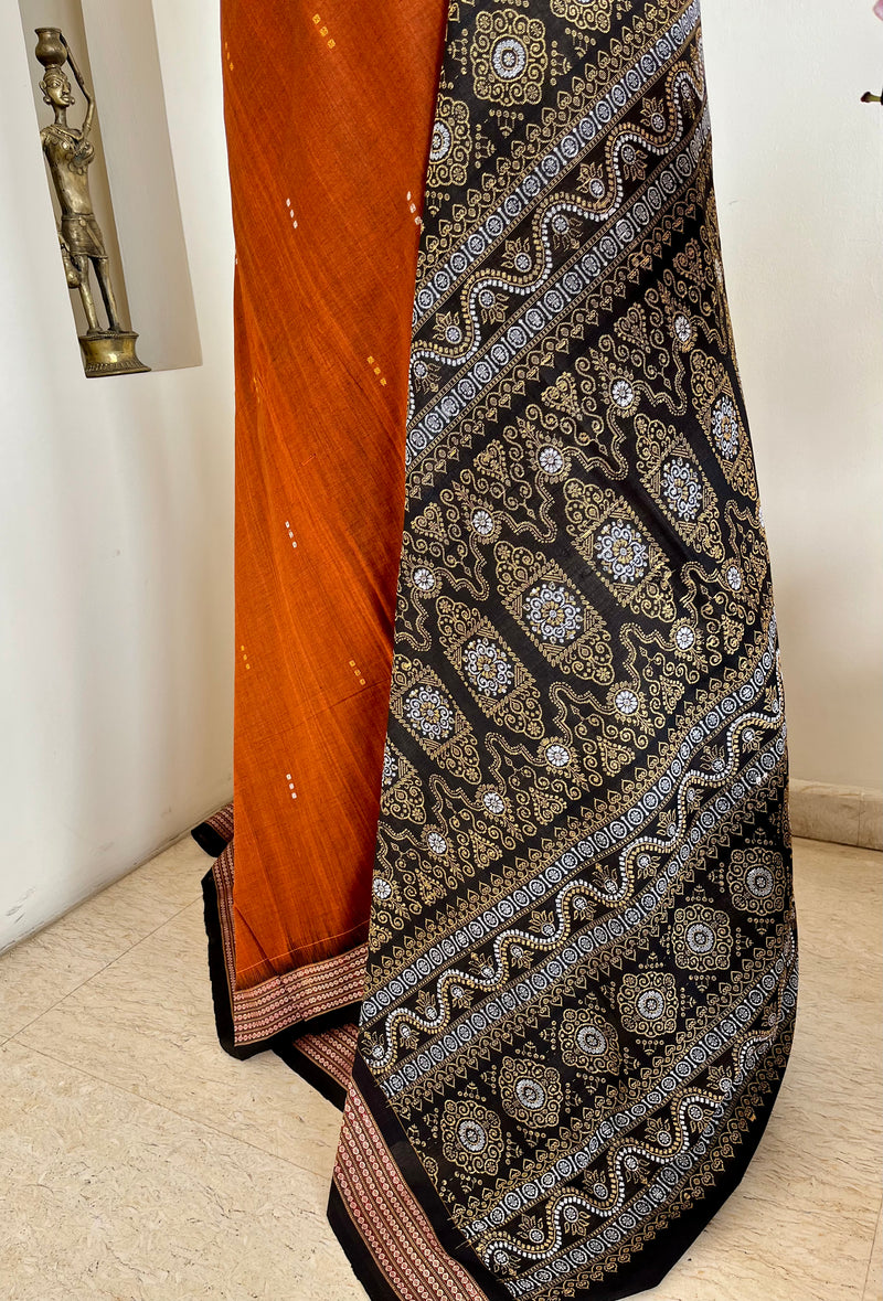PARBATI – NEVER WORN COPPER SONEPURI BOMKAI SAREE WITH RUDRAKSH BORDER AND BLACK AANCHAL