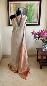 KUYILI LIGHT - GREY KANJIVARAM WITH RED ZARI BORDER